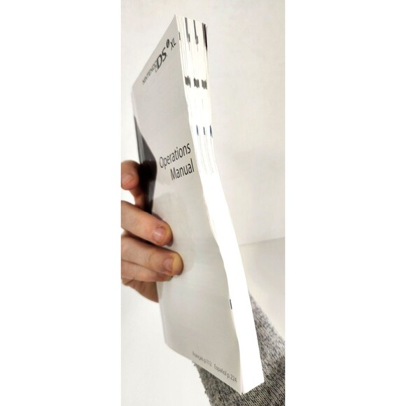 Nintendo DS XL System Instruction Booklet Operations Manual 2010 - Picture 3 of 3